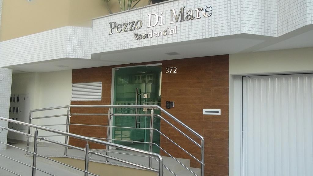 Edificio Piezzo De Mare Lejlighed Meia Praia Eksteriør billede